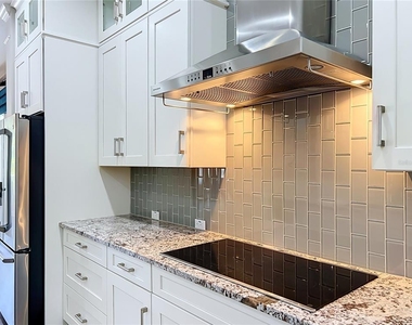 9646 Reymont Street - Photo Thumbnail 17
