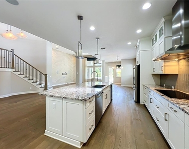 9646 Reymont Street - Photo Thumbnail 19