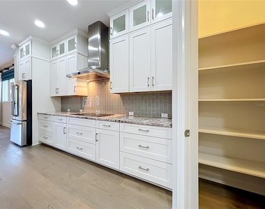 9646 Reymont Street - Photo Thumbnail 15