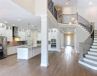 9646 Reymont Street - Photo Thumbnail 27