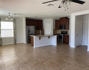 2728 Monticello Way - Photo Thumbnail 3