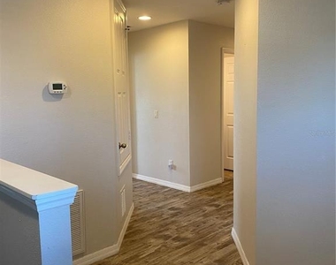 2728 Monticello Way - Photo Thumbnail 12