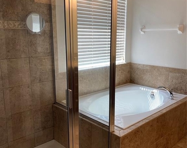 2728 Monticello Way - Photo Thumbnail 18