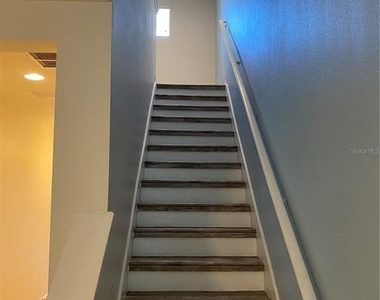 2728 Monticello Way - Photo Thumbnail 11
