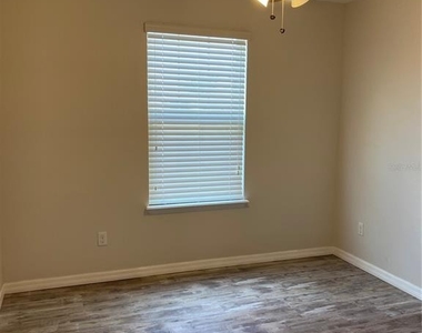 2728 Monticello Way - Photo Thumbnail 27