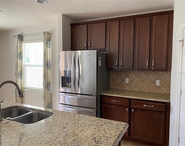 2728 Monticello Way - Photo Thumbnail 7