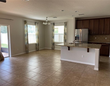 2728 Monticello Way - Photo Thumbnail 2