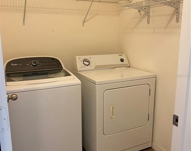 2728 Monticello Way - Photo Thumbnail 14