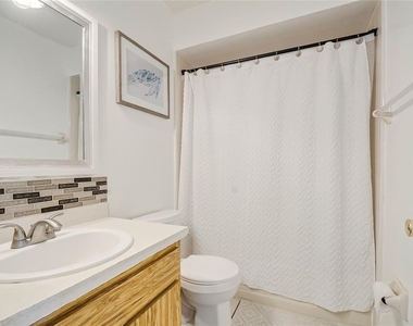 447 Hunter Circle - Photo Thumbnail 36