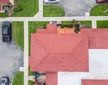 447 Hunter Circle - Photo Thumbnail 57