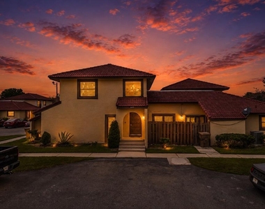 447 Hunter Circle - Photo Thumbnail 58
