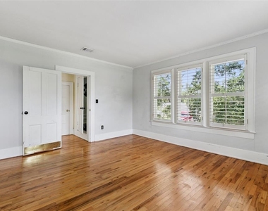 2400 S Park Avenue - Photo Thumbnail 23