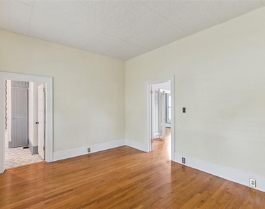 2400 S Park Avenue - Photo Thumbnail 19