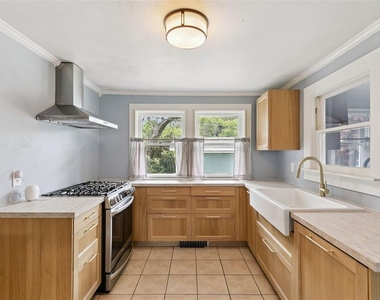 2400 S Park Avenue - Photo Thumbnail 13
