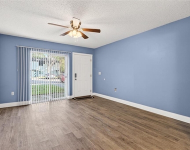 4223 S. Semoran Blvd - Photo Thumbnail 5