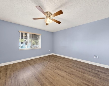 4223 S. Semoran Blvd - Photo Thumbnail 17
