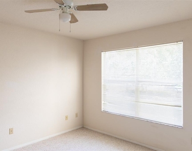 822 Camargo Way - Photo Thumbnail 16