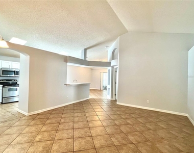 80 Pine Forest Place - Photo Thumbnail 12