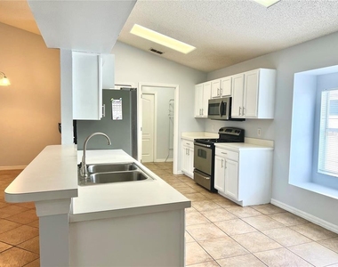 80 Pine Forest Place - Photo Thumbnail 10