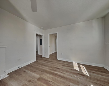 2904 W Chestnut Street - Photo Thumbnail 15