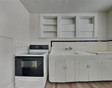 2904 W Chestnut Street - Photo Thumbnail 2