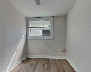 2904 W Chestnut Street - Photo Thumbnail 4