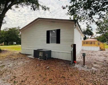 6734 Ravenwood Street - Photo Thumbnail 5