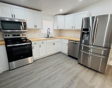 6734 Ravenwood Street - Photo Thumbnail 13