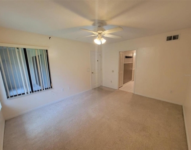 3333 Gray Fox Cove - Photo Thumbnail 7