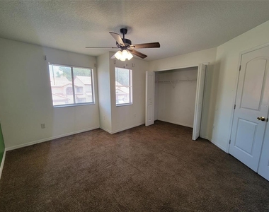 3333 Gray Fox Cove - Photo Thumbnail 16