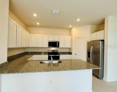 754 Overpool Avenue - Photo Thumbnail 3