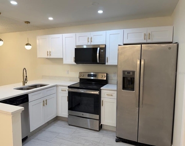 2711 Willow Run - Photo Thumbnail 17