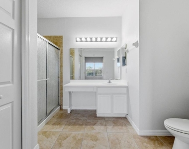2795 Oakwater Dr - Photo Thumbnail 20