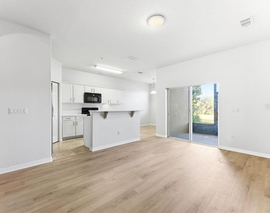 2795 Oakwater Dr - Photo Thumbnail 9