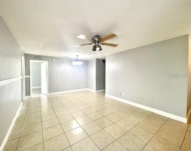1223 La Mesa Avenue - Photo Thumbnail 2