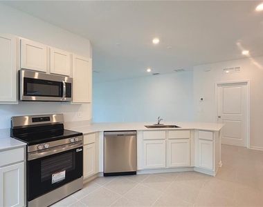 5177 Green Belt Drive - Photo Thumbnail 5