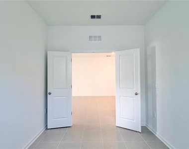5177 Green Belt Drive - Photo Thumbnail 13