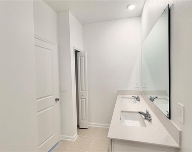 5177 Green Belt Drive - Photo Thumbnail 31