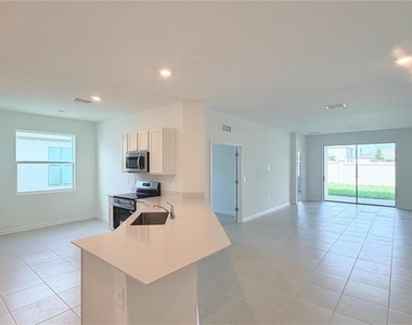 5177 Green Belt Drive - Photo Thumbnail 4