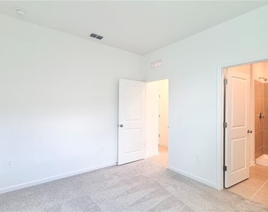 5157 Green Belt Drive - Photo Thumbnail 9