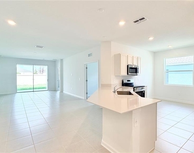 5157 Green Belt Drive - Photo Thumbnail 4