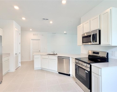 5157 Green Belt Drive - Photo Thumbnail 6