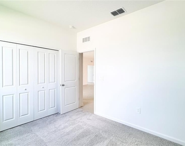 5157 Green Belt Drive - Photo Thumbnail 14
