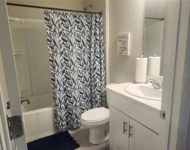 1009 Calico Pointe Circle - Photo Thumbnail 10