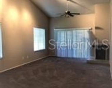467 Newton Place - Photo Thumbnail 4