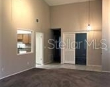 467 Newton Place - Photo Thumbnail 3