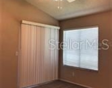 467 Newton Place - Photo Thumbnail 11