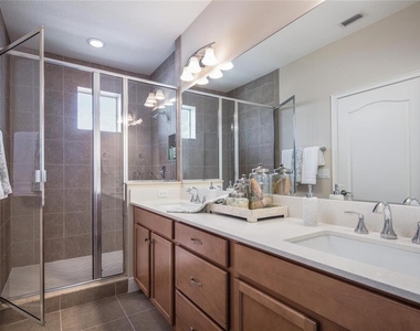 6673 Knollwood Street - Photo Thumbnail 7
