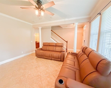 5489 Baldwin Park Street - Photo Thumbnail 5