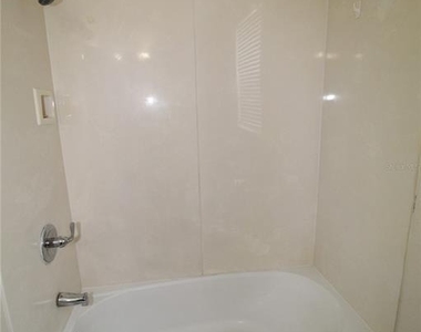 6380 Contessa Drive - Photo Thumbnail 13